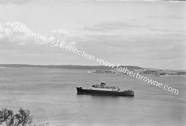 HARBOUR WITH SS INNISFALLEN